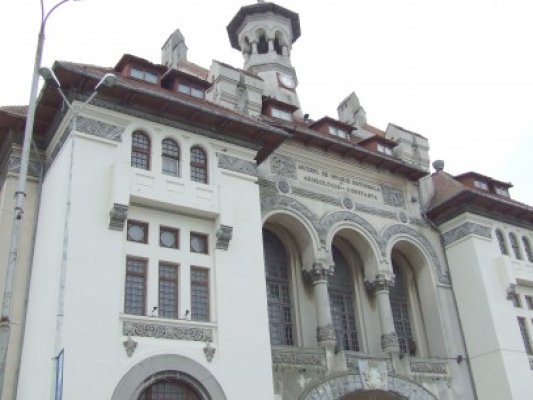 În căutarea comorilor dobrogene
